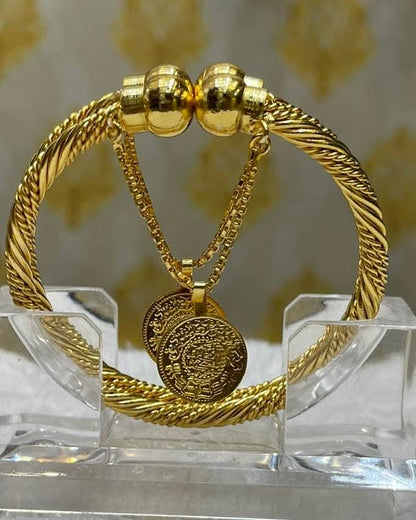 Pound Golden Coin Bangles Set